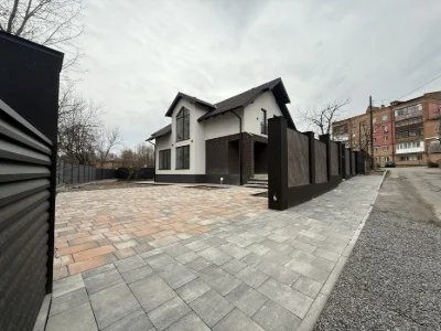 Sale of a detached house