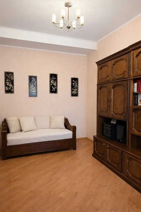 Exclusive! 3-room apartment for sale, 80 sq. m. Center, Kultury Street, me