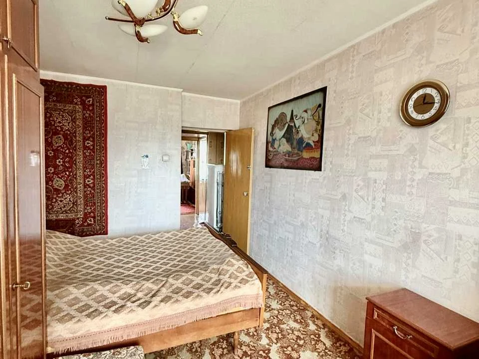 Apartment. Kharkiv, Novomyasnitskaya St.