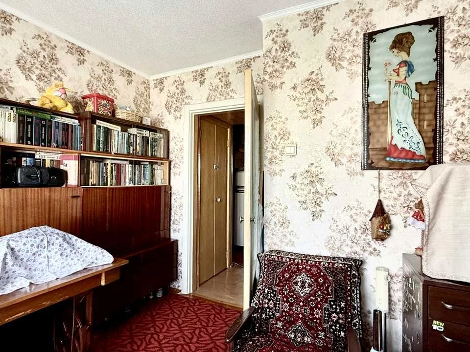 Apartment. Kharkiv, Novomyasnitskaya St.