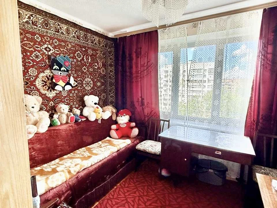 Apartment. Kharkiv, Novomyasnitskaya St.