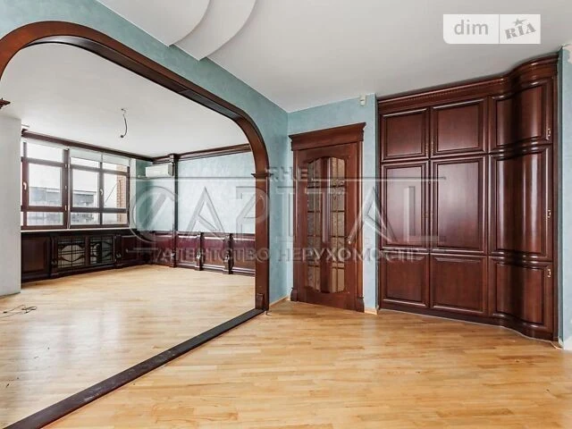 Sale of 5k apartment 215 sq. m on Bulvarno-Kudryavska street •