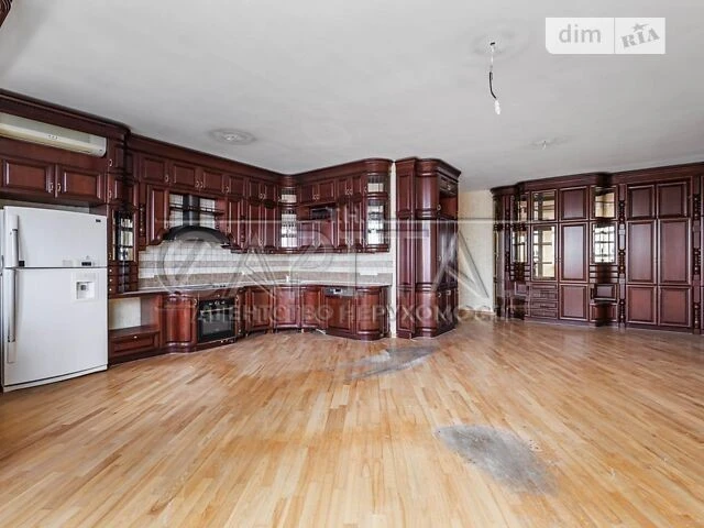 Sale of 5k apartment 215 sq. m on Bulvarno-Kudryavska street •