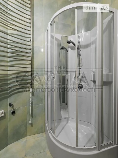Sale of 5k apartment 215 sq. m on Bulvarno-Kudryavska street •