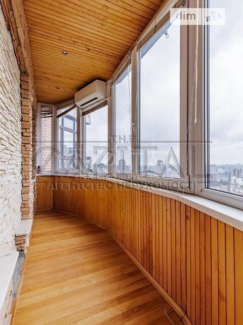 Sale of 5k apartment 215 sq. m on Bulvarno-Kudryavska street •