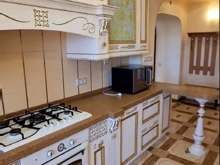 Квартира. Одесса, Евгения Чикаленко ул.