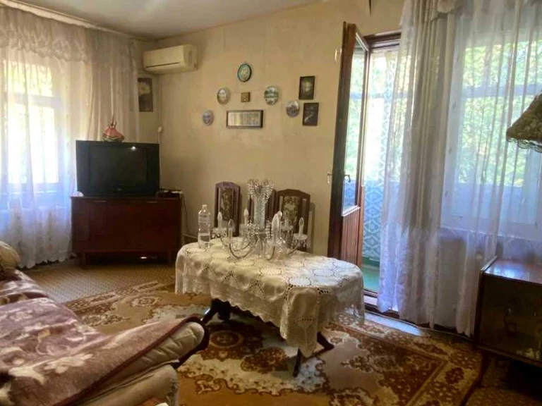 Квартира. Одесса, Академика Королева ул.