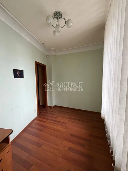 For sale / Apartment / Pavlivskyi Maidan Square, Center, Kharkiv