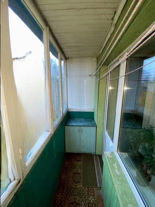 I am selling a 1-room apartment!