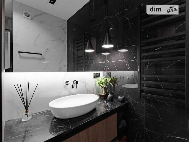 Sale of 1-room apartment 52 sq. m. on Andriy Verkhoglyada St. 15B •