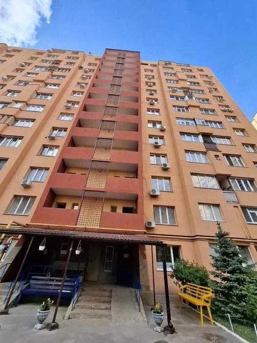 I am selling a spacious two-room apartment with major renovation.