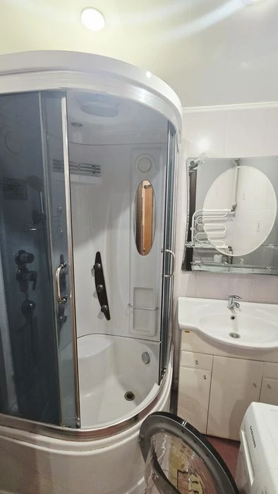 For sale 3 rooms + garage + storage room, Voenbud street