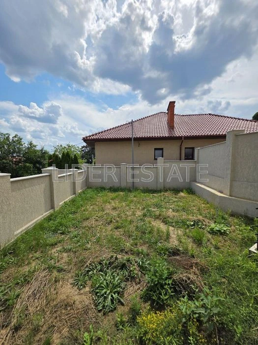 Єоселля Продається таунхаус в Ужгороді |центр| 3 кімнати