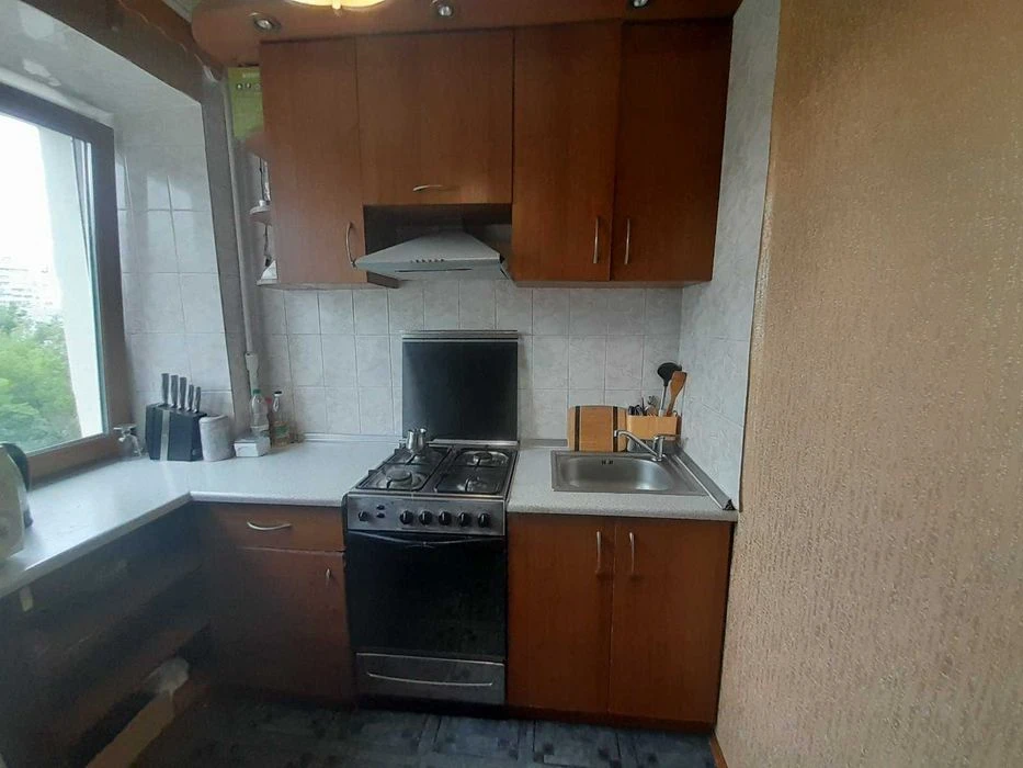 3-room apartment for sale in the center | 5/9, 59m2, gas | metro Naukov