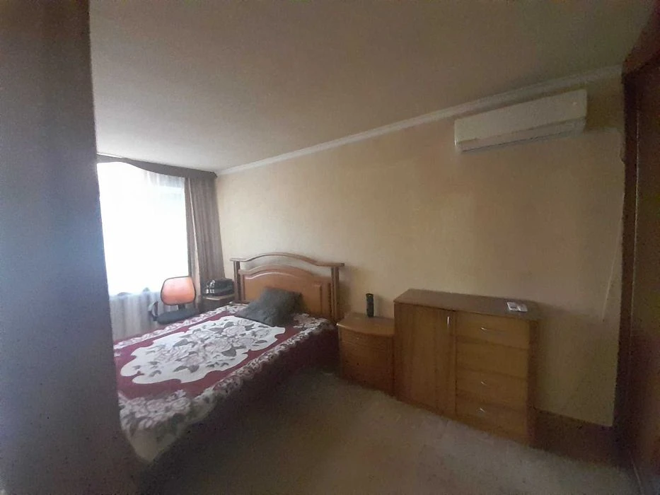 3-room apartment for sale in the center | 5/9, 59m2, gas | metro Naukov