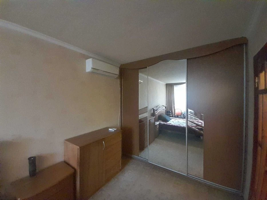 3-room apartment for sale in the center | 5/9, 59m2, gas | metro Naukov