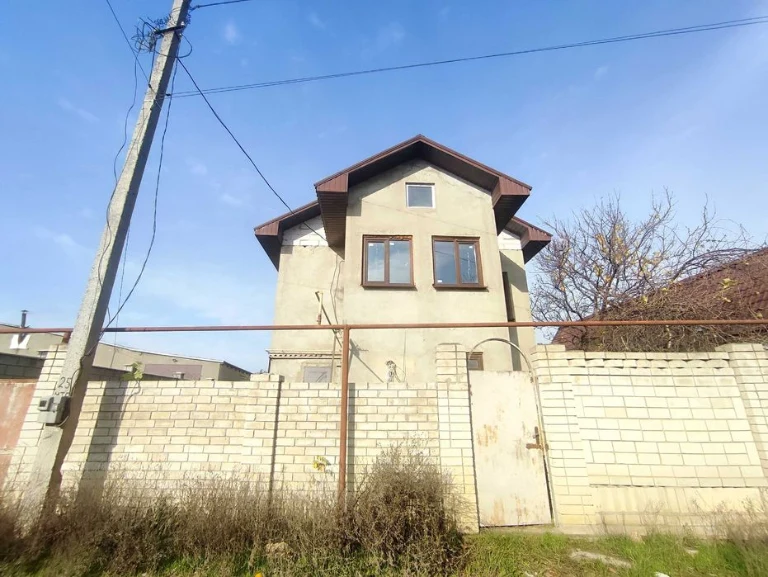 A two-story house on Slobodka is for sale.