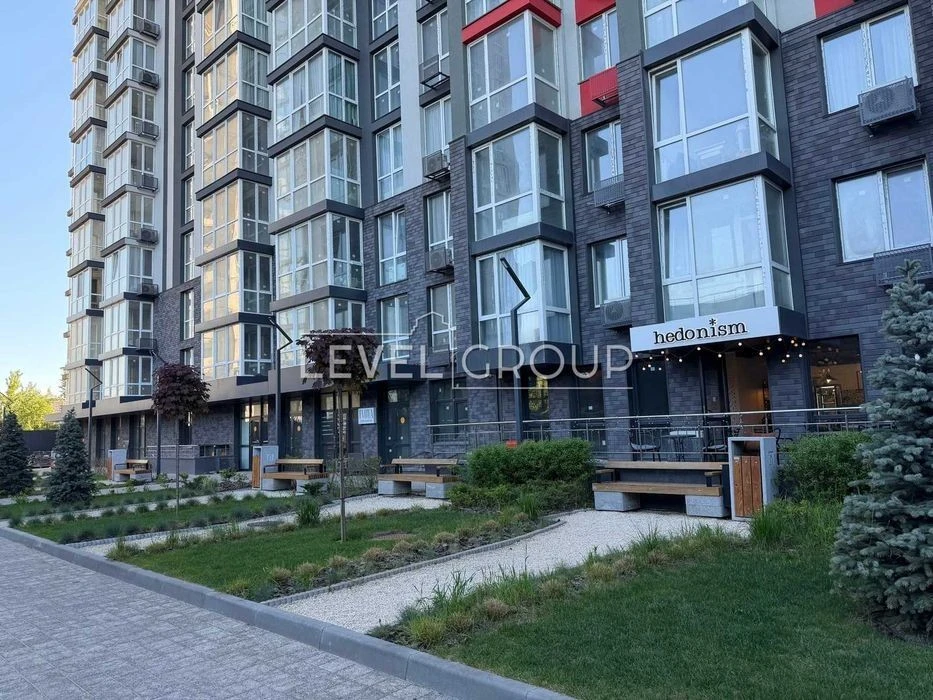 Sale of a 1-room apartment (Euro-type) in the residential complex 4U - such