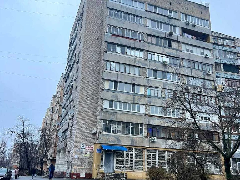 Apartment. Dnipro, Heroiv Avenue.