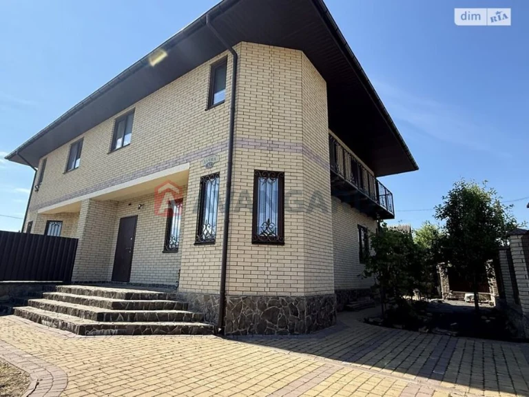 A quality house for sale in a good location in the city.