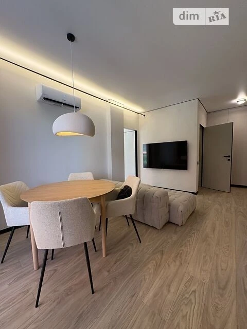 Sale of 1-room apartment 46.7 sq. m. on Rodiny Kistyakivskykh St. 1