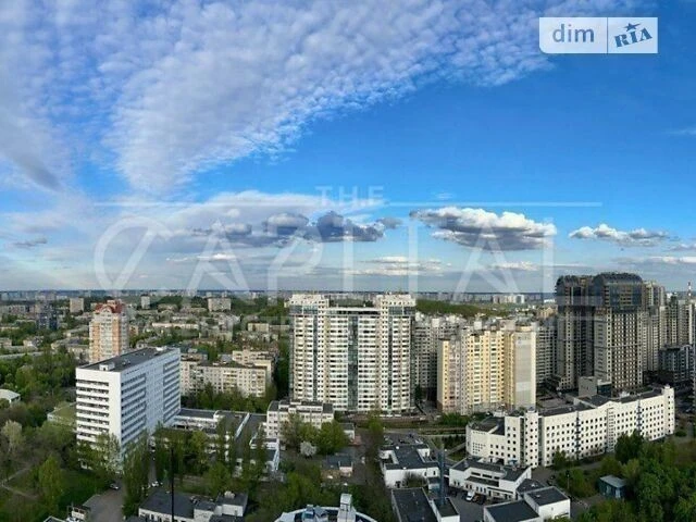 Sale of 3-room apartment 148 sq. m. on Mykola Mikhnovsky Blvd. 14-