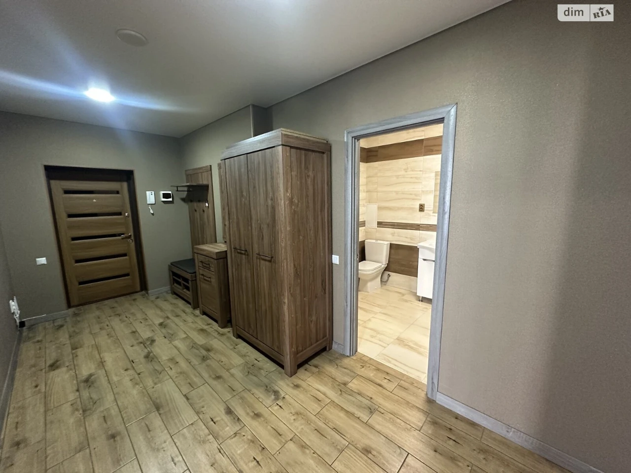 Продаж Квартира Озерна