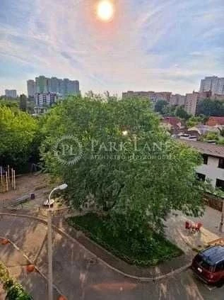 I will sell a 3-room apartment with renovations of the Karavaeva dacha, Yablonskaya 6 pro