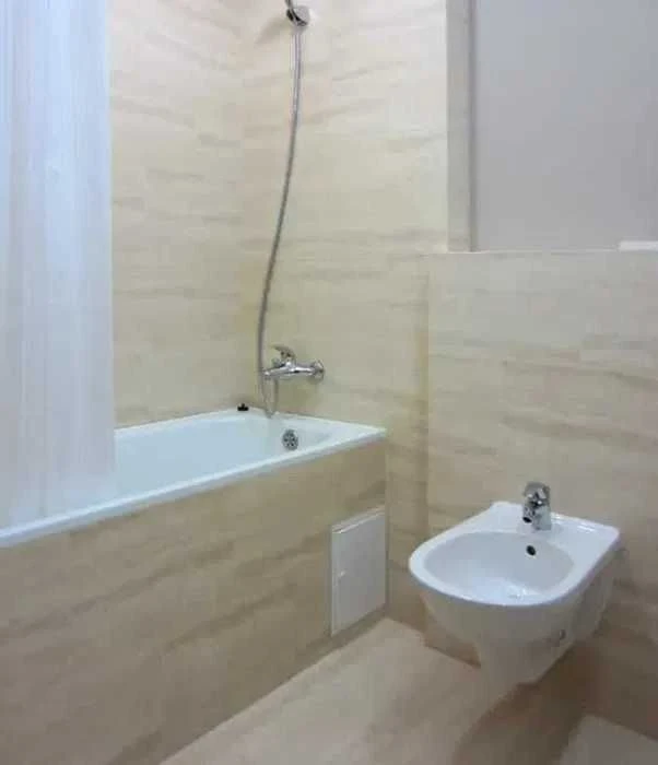 I will sell a 3-room apartment with renovations of the Karavaeva dacha, Yablonskaya 6 pro