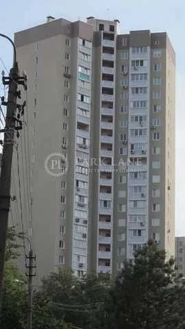 I will sell a 3-room apartment with renovations of the Karavaeva dacha, Yablonskaya 6 pro