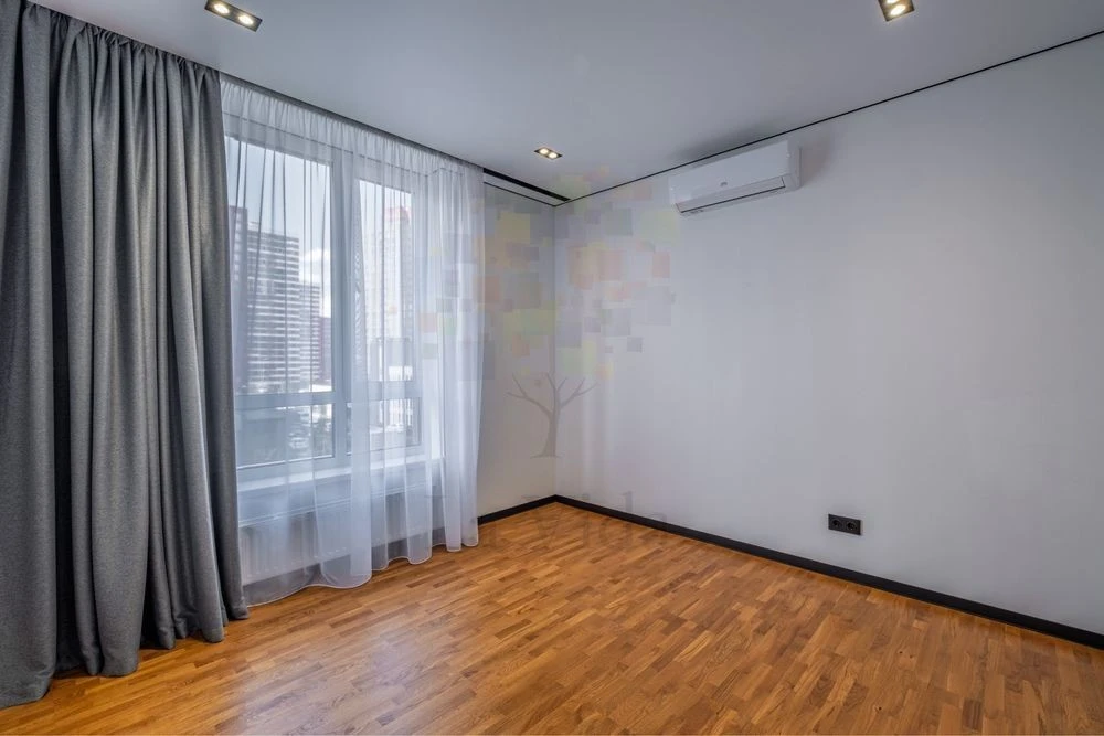 No commission 3-room apartment for sale in residential complex Varshavsky 3/ 88 m2/Varsha