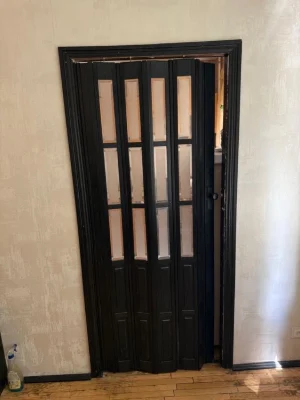 For sale a special 3-room apartment with a creative history • Sal