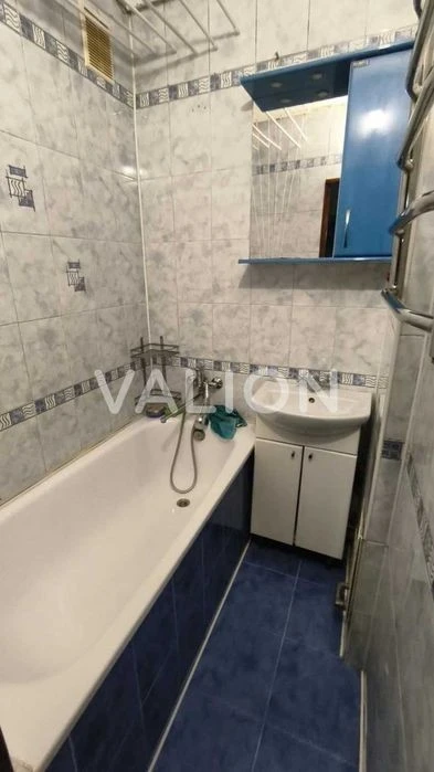 For sale 2-room apartment Solomyanskyi district Vaclav Ha boulevard