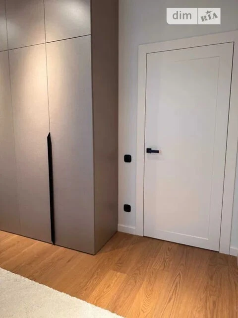 Sale of 3-room apartment 87 sq. m on Voskresenska Street 18A • ID 3