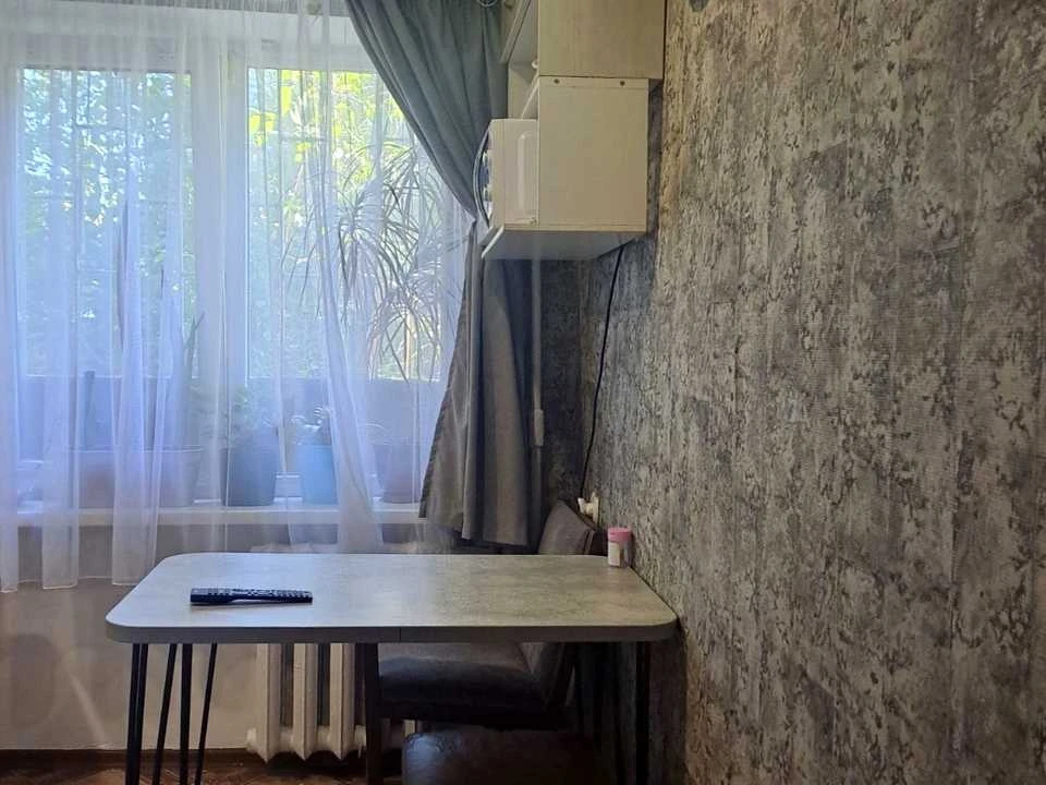 Apartment. Dnipro, Kyrgyzka St.