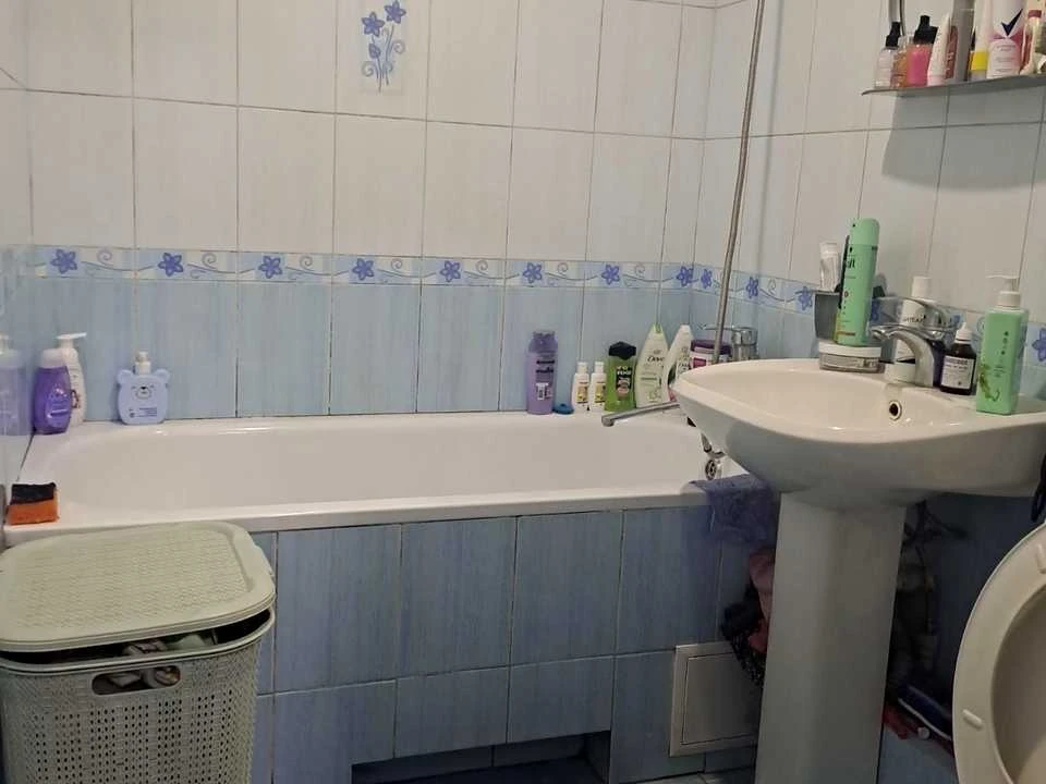 Apartment. Dnipro, Kyrgyzka St.
