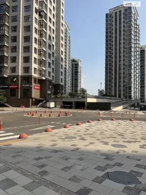 For Sale Apartment Center