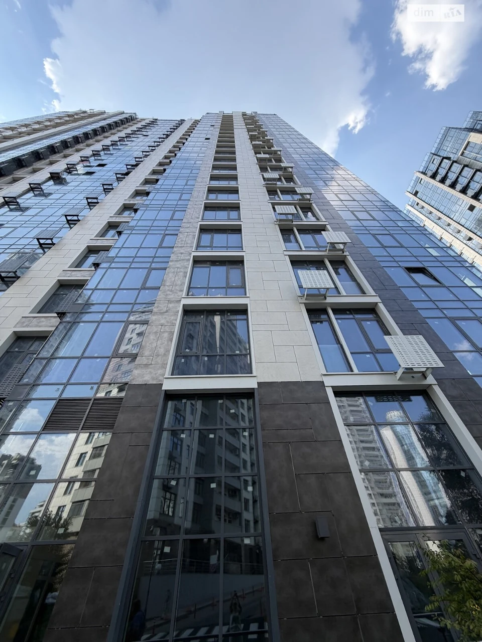 For Sale Apartment Center