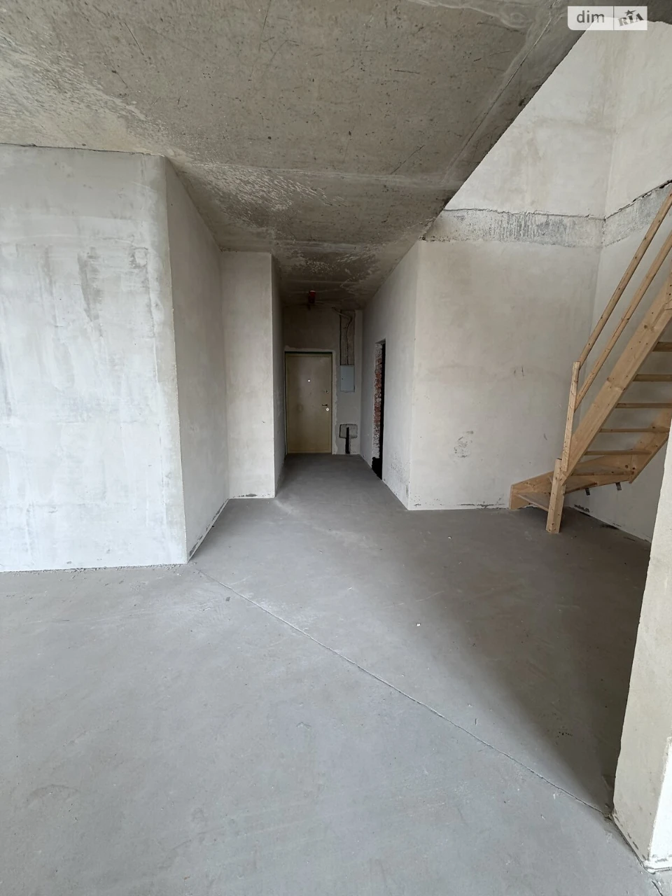 For Sale Apartment Center