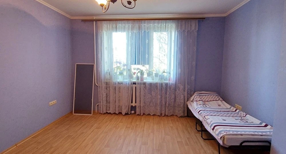 Rooms for sale in the commune from the owner.