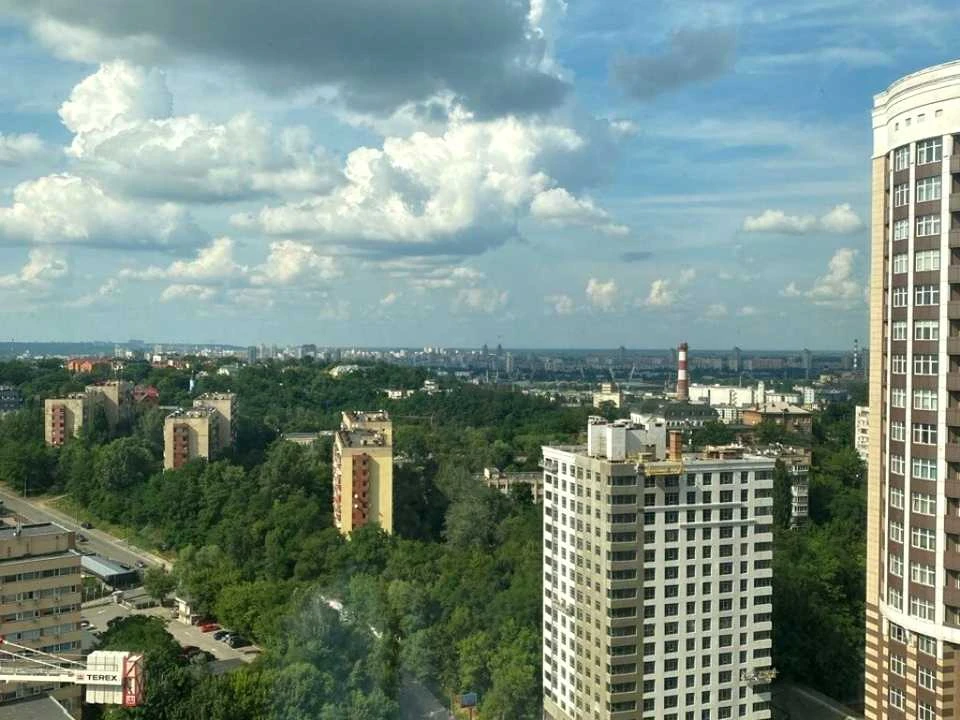Apartment. Kyiv, Mykola Pymonenko St.