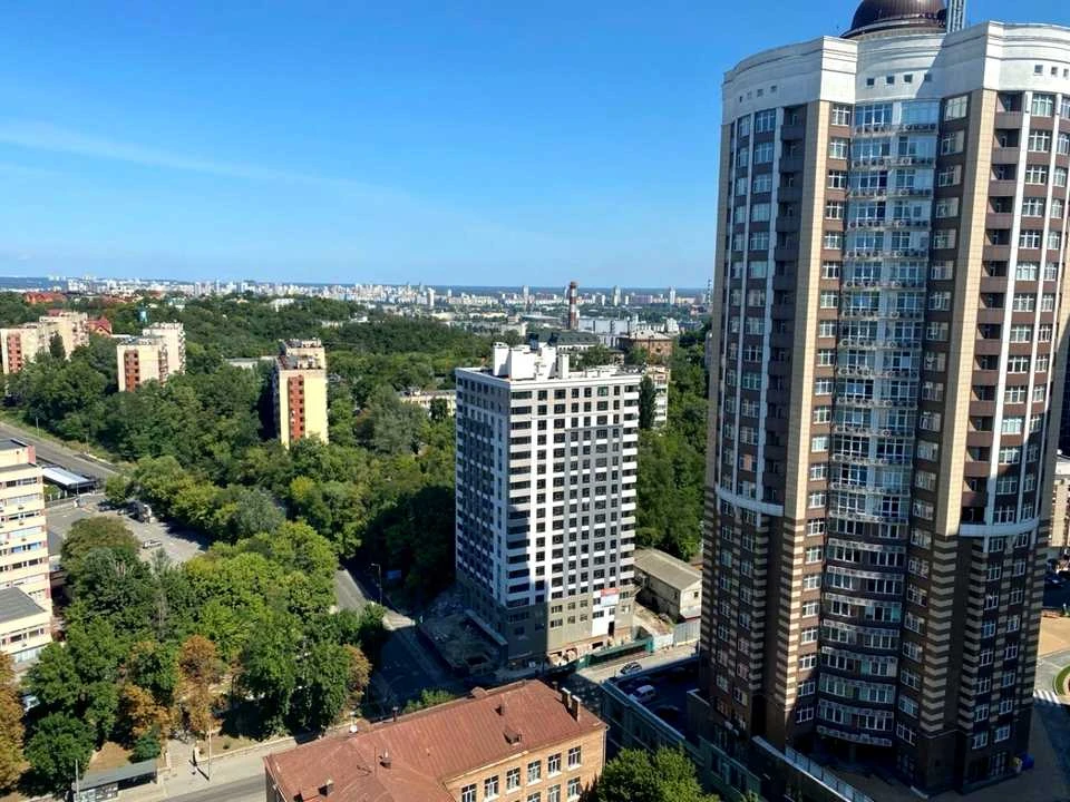 Apartment. Kyiv, Mykola Pymonenko St.