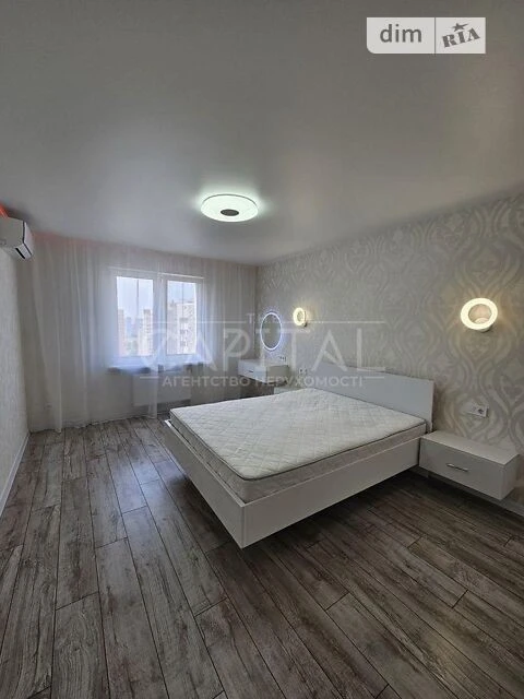Продаж 2к квартири 75 кв. м на вул. Ревуцького • ID 34704037