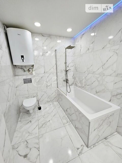 Продаж 2к квартири 75 кв. м на вул. Ревуцького • ID 34704037
