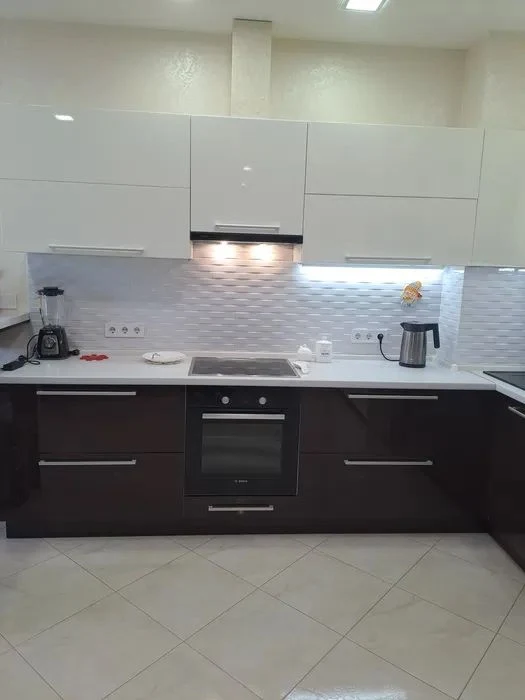 Rent 3 rooms sq.m. Residential complex Armysky Govorova Balcony Park Pobedy ATB