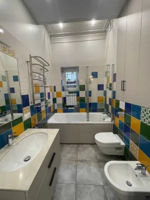 Продам 2-комнатную квартиру в центре Днепра