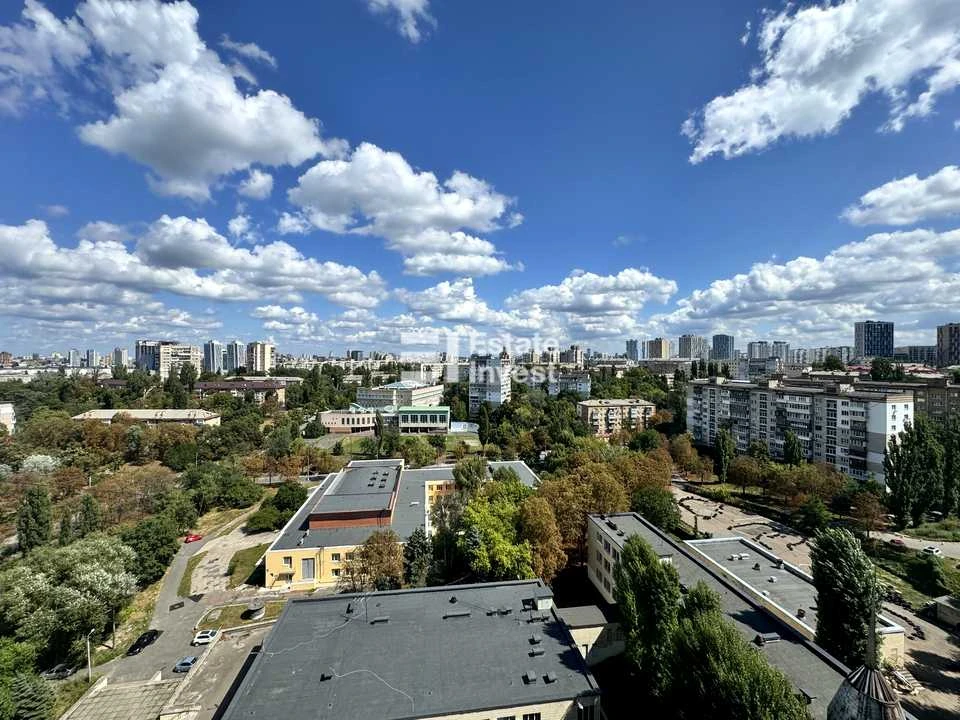 Квартира. Киев, Ереванская ул.