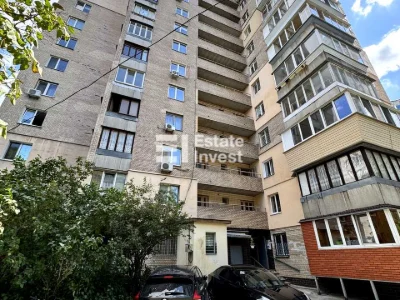 Квартира. Киев, Ереванская ул.