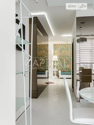 Sale of 3-room apartment 150 sq. m. on Andriy Verkhoglyada St. 20 •
