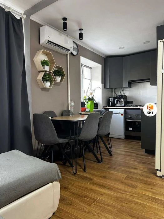 3 rooms, 56 sq. m., Pyatikhatki, Academician Kurchatov Ave. 11, RE-135170